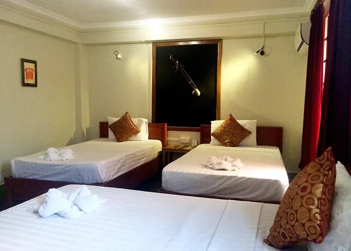 Pensjonat The Cashew Nut 3*